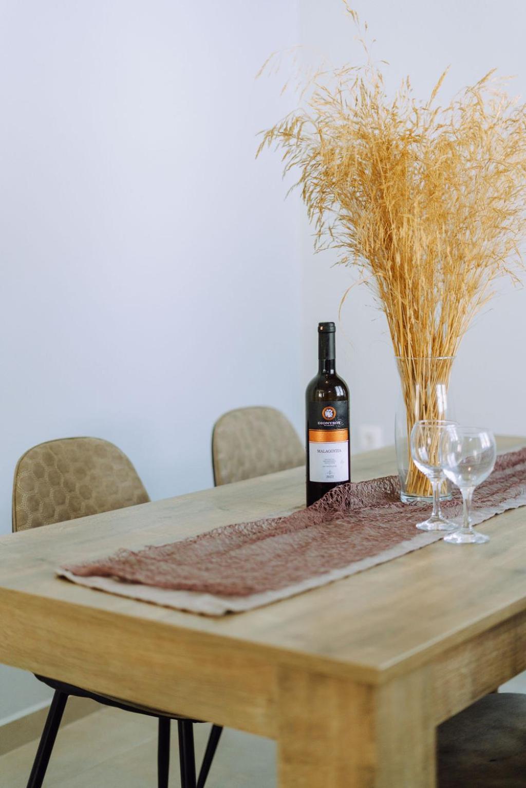 Lithostroto Suites Αργοστόλι Εξωτερικό φωτογραφία